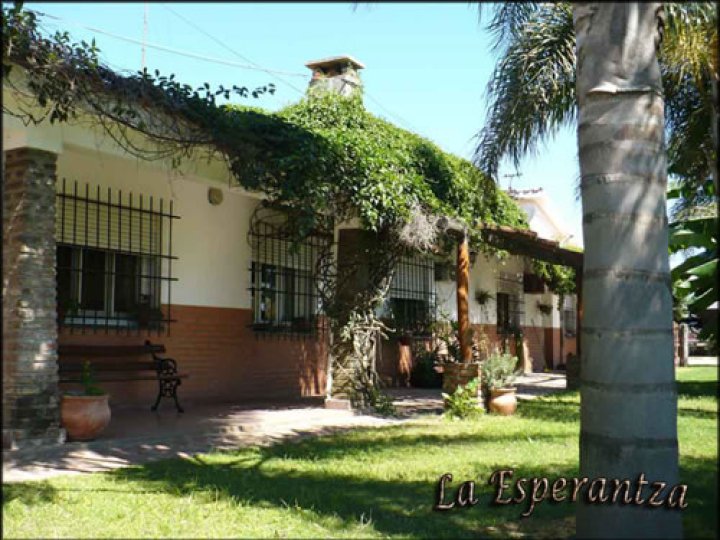 Alquiler Turístico Casa de Campo La Esperantza de Oliveros